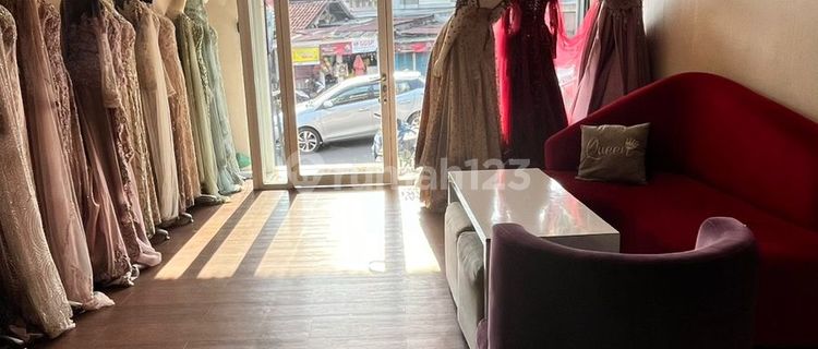 Strategic Commercial Building for Sale in Ciumbuleuit, Bandung 1