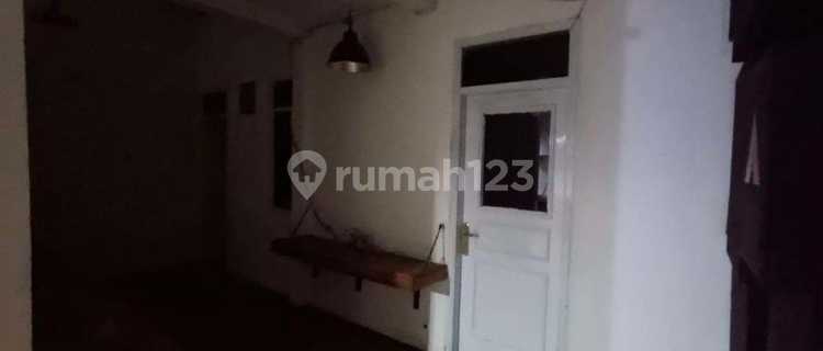 3-Story Shop House for Sale in Pelajar Pejuang, Bandung 1