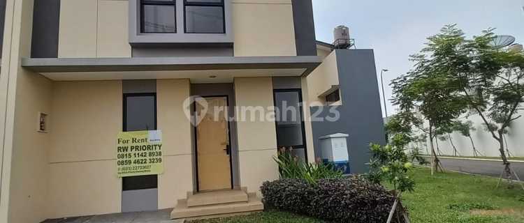 Rumah Hook, Nyaman Dan Asri Di Lingkungan Tenang, Terletak Di Suvarna Sutera, Cluster Astha 1