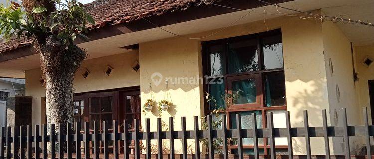 Rumah 1 lantai halaman luas dkt gedung sate 1