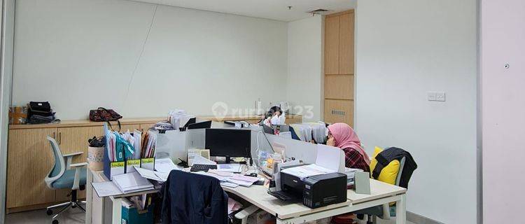 Kantor 71 m Sudah Renovasi Office Smith Alam Sutera Tangerang 1