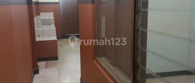 Main Road Sudirman Shop House Suitable For Selling Fabrics 1