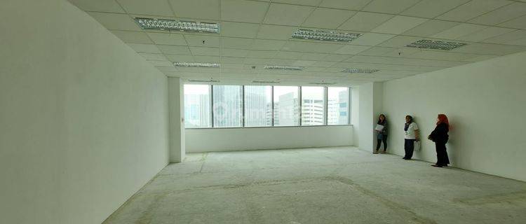 Sewa Kantor 107 M2 di Menara Palma Kuningan Kondisi Bare, Nego 1