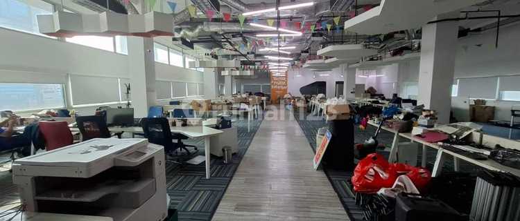 Sewa Kantor Konsep Kekinian Luas 1640 m2 di Menara Palma Kuningan 1
