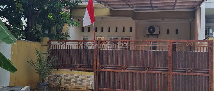 Jual Rumah Cantik Lingkungan Asri Dalam Komplek Di Billymoon 1