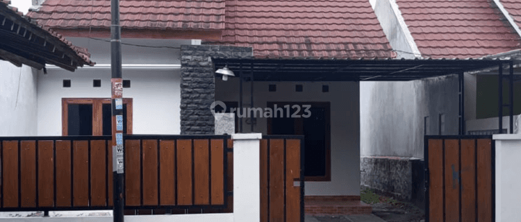 Rumah Cantik Minimalis Dengan Tanah Luas  1