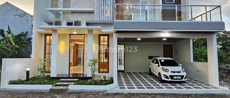 RUMAH PREMIUM MEWAH DENGAN PRIVATE POOL DALAM PERUM ELIT JL KALIURANG DEKAT UGM 1