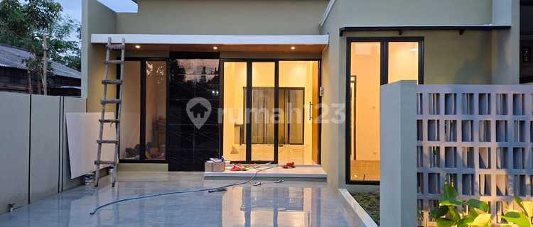 Modern Minimalist House Near PKU Gamping Hospital Jogja, Wates Street Km 9 1