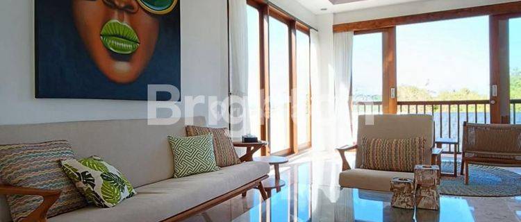 Brand new Luxury Villa, fully furnished, 15 mins from the airport, with airport tol and ocean view! 1