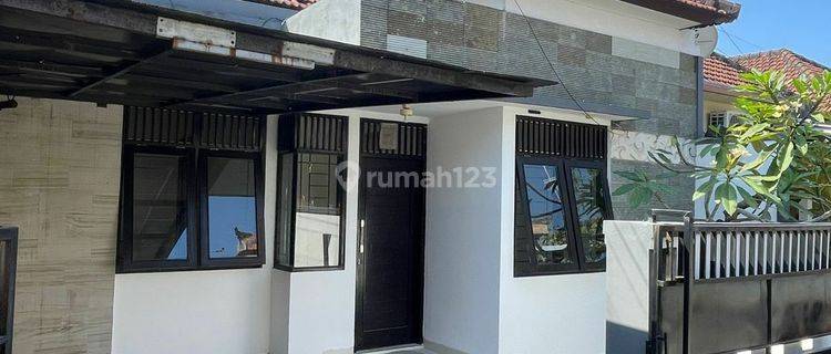 Dijual Rumah Lantai 1 Jalan Pasekan 
batubulan 1