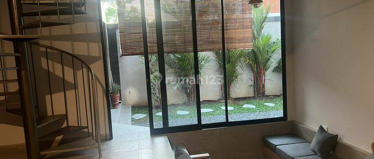 New Renovated Villa At Jalan Gn Sampang / South Mahendradata  1