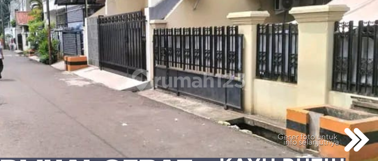 For Sale House in a Comfortable, Quiet, Green Environment, Strategically Located in Kayu Putih, East Jakarta. 1