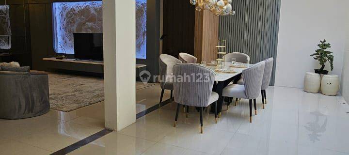 Rumah Isen Tropical Minimalis Darmo Harapan Full Furnish Pool Sby 1