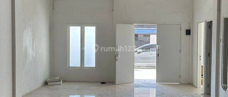 Rumah 2 Lantai Bagus SHM di Darmo Indah Selatan, Surabaya 1