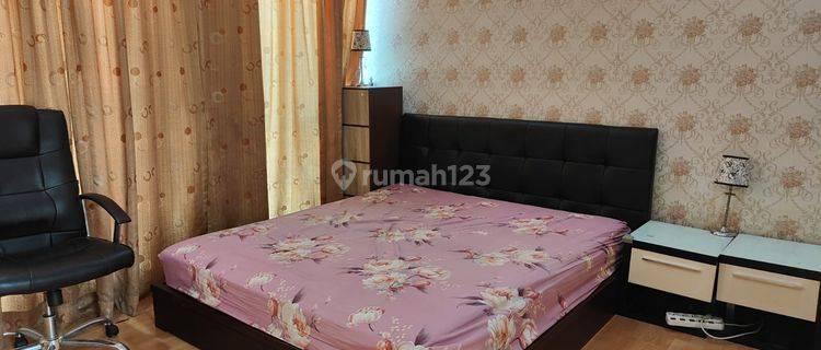 Rumah Taman Grisenda Uk 6x16,5 H. Selatan 3,5 Lt Furnished 3+1 Kt 1