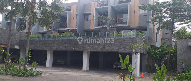 Disewa Townhouse Mewah di Bangka         1