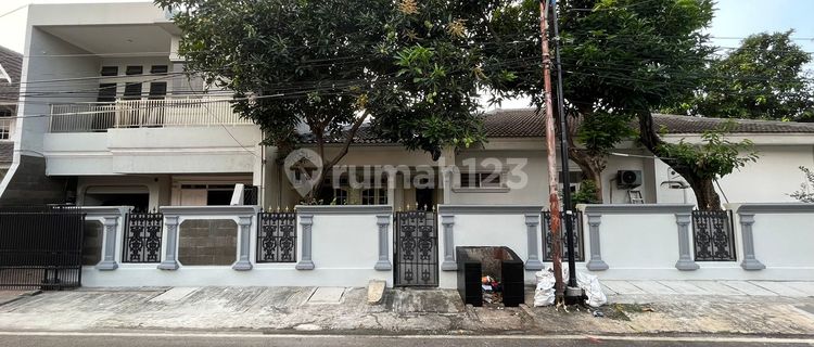 Dijual Rumah Hook Strategis di Cempaka Putih 1