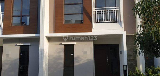 Rumah Jual 2 Lantai Summarecon Karawang  1