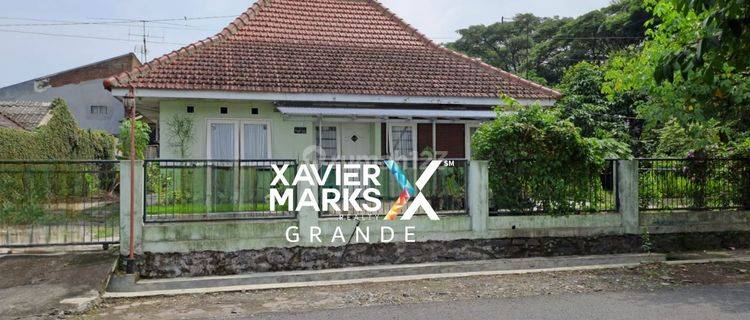 DIJUAL TANAH BONUS RUMAH POSISI HOOK COCOK DIBUAT USAHA KOSAN, KAFE, SUPERMARKET DAN USAHA LAINNYA DI JALAN POROS DANAU DANAU SAWOJAJAR KOTA MALANG. 1