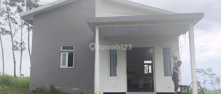 Dijual Villa baru gress lokasi Perum Puri Wana Lestari Pandanlandung, Wagir, Kab Malang.  1