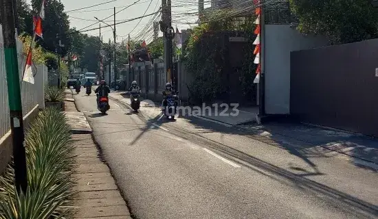 Lahan Tanah Dan Bangunan Semi Permanen Lokasi Strategis di Jalan Utama Kebon Jeruk, Jakarta Barat 1