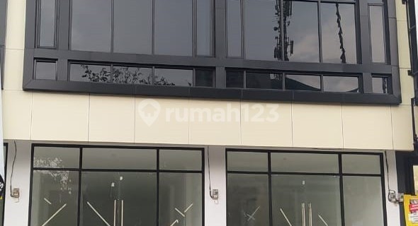 3-STORY SHOPHOUSE ON ALTERNATIVE CIBUBUR ROAD, JATISAMPURNA, BEKASI 1