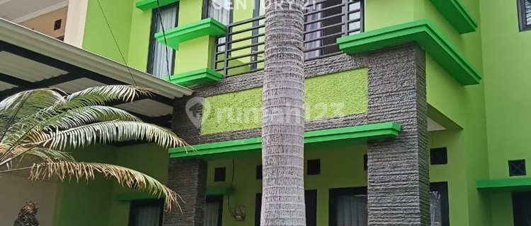 Rumah 2 Lantai Di Jl Lapangan Tembak, Ciracas, Jakarta Timur 1