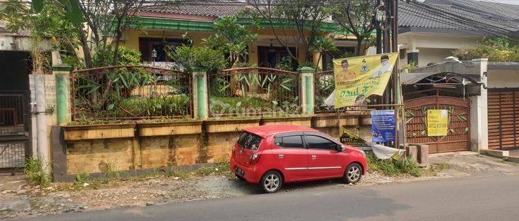 Di jual Rumah tinggal plus kost-kost an 1