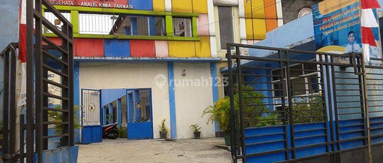 Gedung sekolah 2 lantai siap di gunakan 1