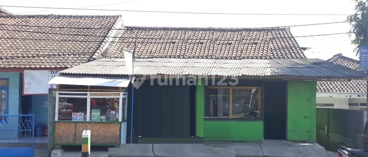 Rumah Samping Jalan Cocok Untuk Kost di Banjaran Raya 1