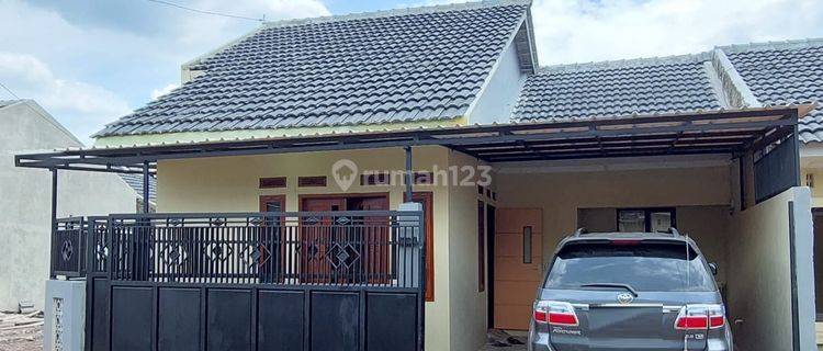 Rumah Cantik Modern Pasti Nyaman Huni di Bojonwaru, Pameungpeuk 1