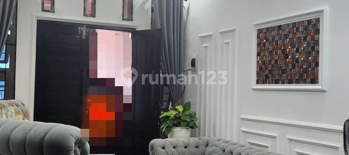 Catalina Gading Serpong 2 Floors Beautiful Renovation Ready to Occupy For Sale Need Fast 1