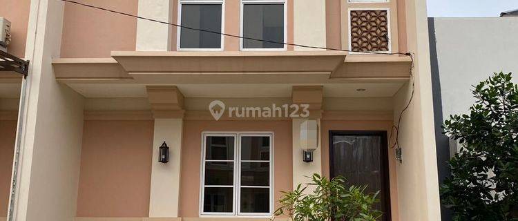 Rumah Cantik Siap Huni 2 Lantai Di Savia BSD City Tangsel 1