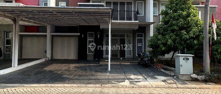 Rumah di Amerika Latin Green Lake City 2 Lantai Sudah Renovasi  1