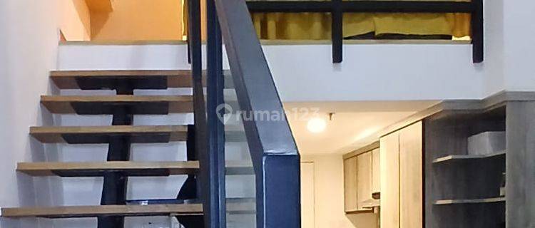 Disewakan Apartemen 2 Tingkat, di Apartemen Kingland Avenue 1