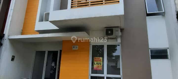 Disewakan Rumah 2 Lantai Luas 114m2 di Cluster Aurora Citra Raya 1