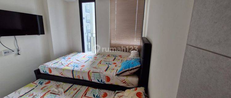 Disewakan Apartemen Lantai 15 Semi Furnish di Pik 2 1