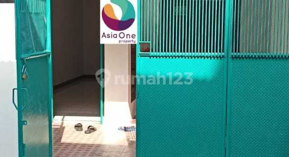 For Sale Cheap and Fast House in Jelambar 1