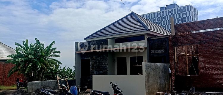 Hunian Cluster Baru Bsb Dekat Jalan Raya 1