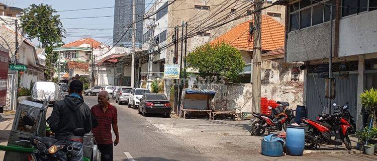 Dijual Ruko Bagus di Jl. Achmad Jais No. 33C, Genteng, Surabaya 1