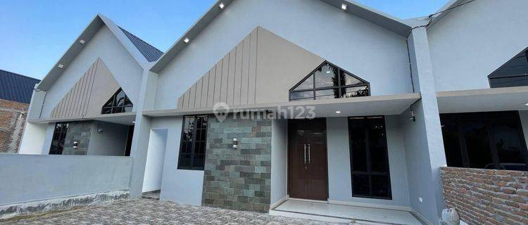 RUMAH LEBAR 7 INDENT JL STELLA SETIA BUDI  1