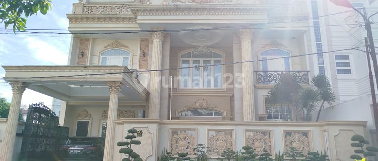 Rumah Mewah Komplek Padang Golf Mansion Medan Polonia 1