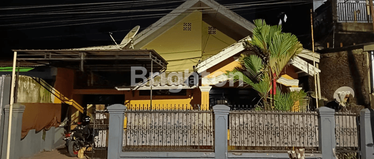 Rumah strategis dalam kota 1