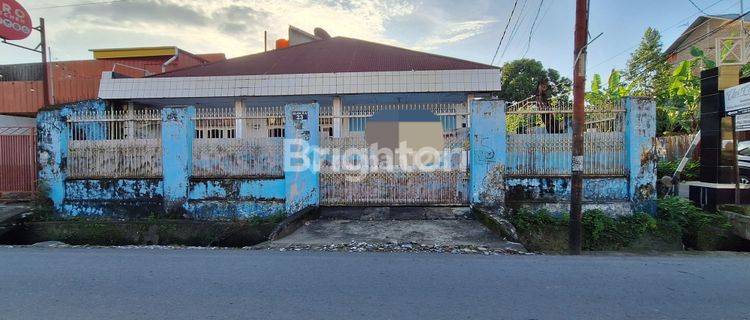 RUMAH SUDUT WILAYAH DAENG TATA SIAP HUNI 1