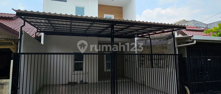 For Sale New Ready-to-Occupy Home in Gading Serpong Sector ~ G004 1