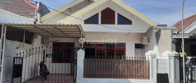 Rumah Semi Furnish di Nirwana Executif Dekat Merr 1