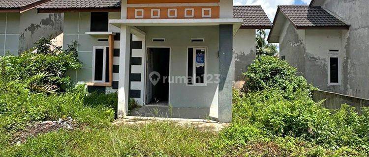 Di Jual Rumah di Jl. Atot Ahmad jeruju Blok M, Pontianak 1