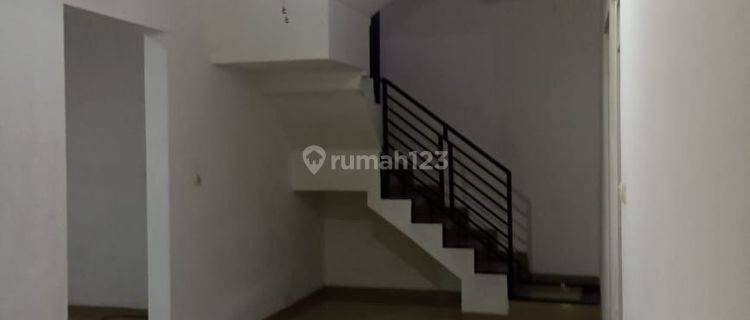 Rumah 2 Lantai Dekat Akses Toll Di Cempaka Putih R1993 1