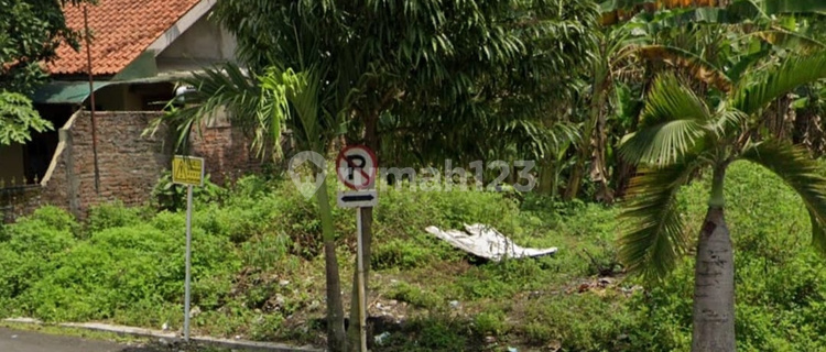 Land for Sale Near Greenwood Estate Semarang, Location at Asphalt Road Intersection 1
