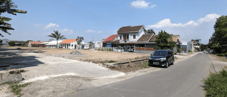 Utara Condongcatur Tanah Wedomartani Dekat Stadion Maguwoharjo Dan Sekolah Budi Mulia Sleman Jogja 1